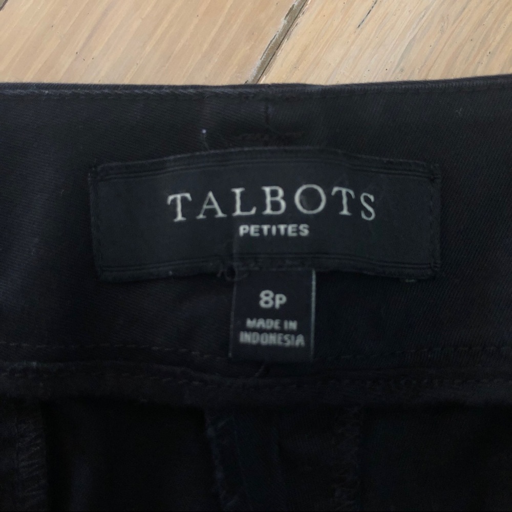 Talbots Bermuda Shorts - Picture 4 of 4